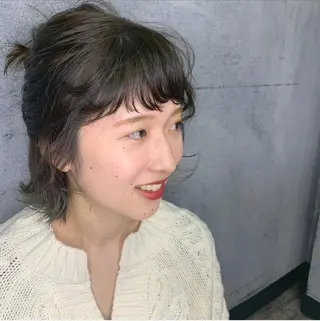 ショート カラー ツチダ カホのヘアスタイル