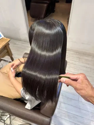 セミロング 縮毛矯正/ショート/ レイヤー/畑中正敏のヘアスタイル