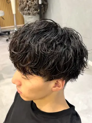 パーマ メンズ メンズパーマ、スパ イキー、上野星也のヘアスタイル