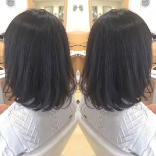 ミディアム カラー 🐝肥田 しょーと🐝のヘアスタイル