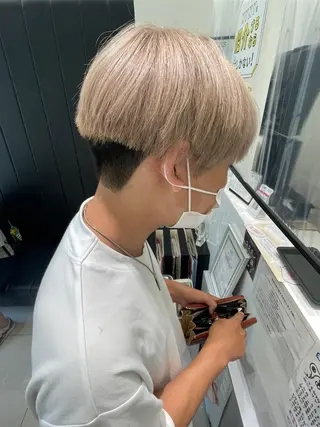 カラー メンズ 海外レイヤー/赤み 消しカラー/上原聖奈のヘアスタイル