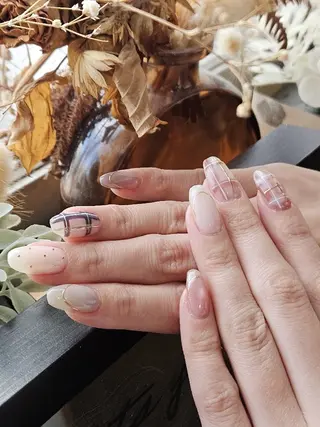 ネイル Y. Reonaのネイルデザイン