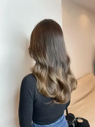 ミディアム 栄/久屋大通り/韓国 /透明感/横山🩵のヘアスタイル