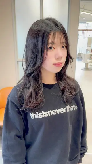 セミロング EARTH ケントのヘアスタイル