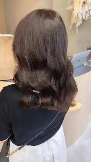 ミディアム カラー ivy所属・🦋うる艶透明感ヘア 今井達也のヘアスタイル