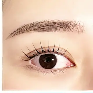 マツエク・マツパ EBRIS浦和店 ☆ M a n aのマツエク・マツパデザイン