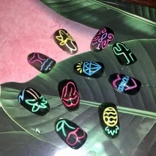 ネイル Beauty Salon amour所属・Seven's / NANAのネイルデザイン