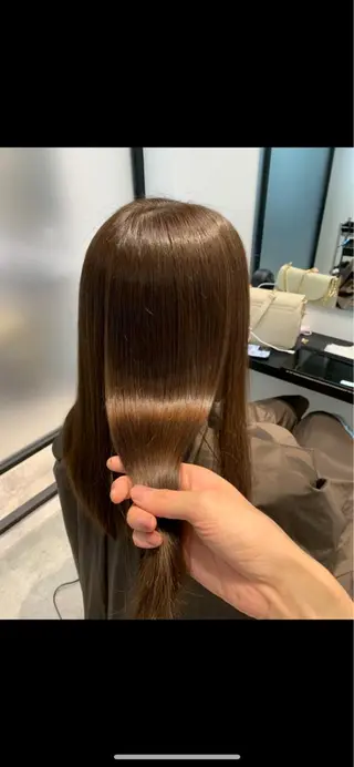 セミロング カラー 髪質改善特化 ミサワコウキのヘアスタイル