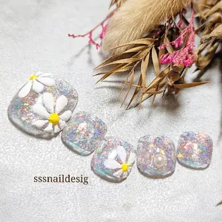 ネイル 塩見 聖子のネイルデザイン