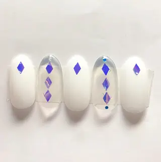 ネイル Bella  totalbeauty所属・Bella 齋藤理奈のネイルデザイン