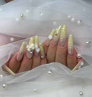 ネイル SHION  のネイルデザイン