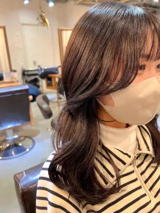 セミロング ブリーチなしカラー 🌿‬脇黒丸 彩のヘアスタイル