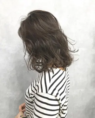ミディアム カラー レイヤーカット BLend 渋谷のヘアスタイル
