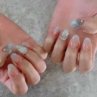 ネイル haleyume所属・shino🌟 痛ネイルのネイルデザイン