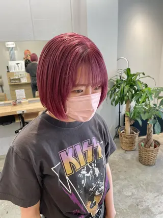 ショート SAEKI【ior 】北千住店ブリーチのヘアスタイル