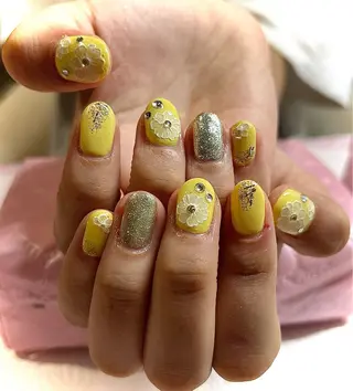 ネイル ビューティーサロン美舞所属・mibu⭐︎ 髙橋のネイルデザイン