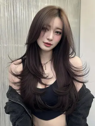 ロング カラー レイヤーカット✨ 福井雄登のヘアスタイル