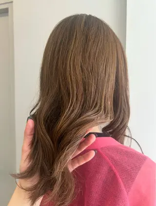 カラー 長谷川 結奈のヘアスタイル