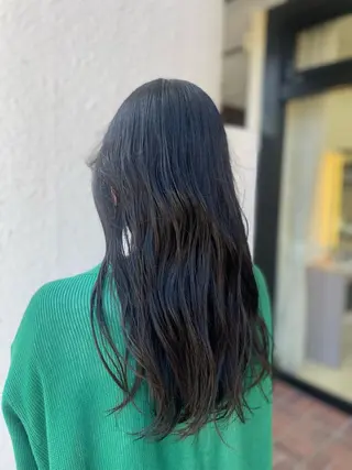 ロング ヘアアレンジ ハイトーン/パーソナ ルカラー診断・ユキノのヘアスタイル