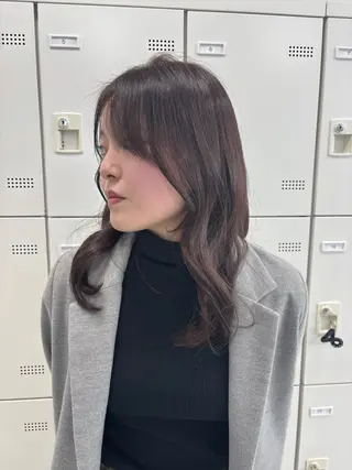 ロング 韓国ヘア/ブリーチ無 しWカラー/オリーブのヘアスタイル