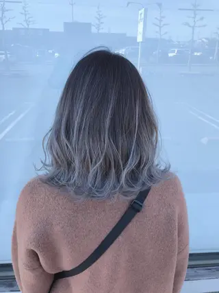 ミディアム カラー 具志 正太のヘアスタイル