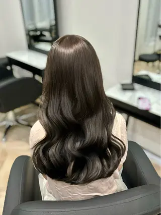 ロング カラー 𝒎𝒐𝒆🩰 名駅/ヘアメ/暖色♡のヘアスタイル