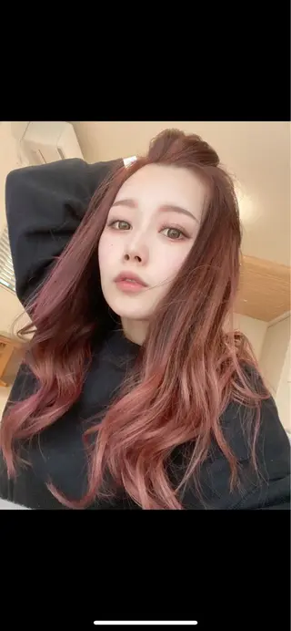 ロング カラー ✨️💎山口 真依💎✨️のヘアスタイル