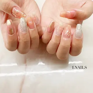 ネイル アイネイルズ所属・早川 梓のネイルデザイン