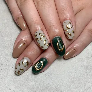 ネイル atelier　FIORITURA所属・FIORITURA aiのネイルデザイン