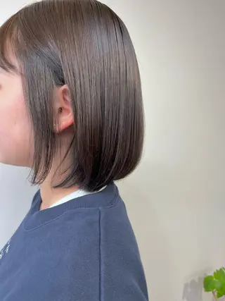 ショート カラー タケデ スズカのヘアスタイル