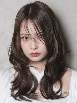 ロング カラー 🌈カラー特化 ハイトーンけいと🌈のヘアスタイル