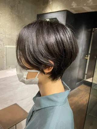 ショート レイヤー特化/小顔顔 周り/セノ/表参道のヘアスタイル