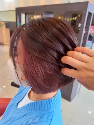 ショート カラー 相馬 亜美のヘアスタイル