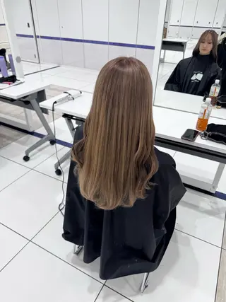 カラー 中村 彩菜のヘアスタイル
