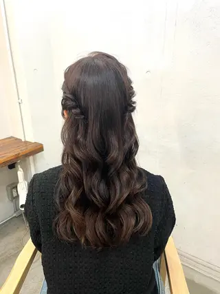 ロング カラー ヘアアレンジ hazuki🐈‍⬛ 透明感カラーのヘアスタイル