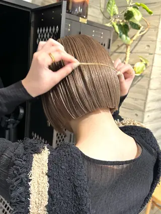 ショート カラー ササキカズマ〻透明感 〻色落ち〻赤み消しのヘアスタイル