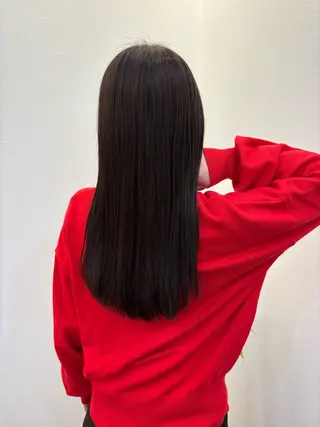 カラー Ruang所属・ツノガイ エリのヘアスタイル