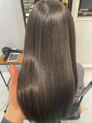 ロング 白髪ぼかし/髪質改善 🌟小山 龍一🌟のヘアスタイル