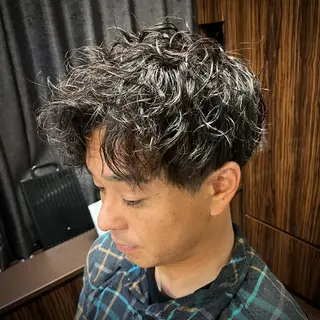 ショート パーマ メンズ HIRO GINZApremium barber新宿所属・星野 真のヘアスタイル