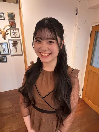 MINT Natsumiのヘアスタイル