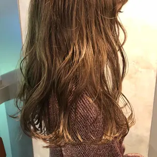 セミロング カラー 圧倒的透明感カラー nana🦕のヘアスタイル