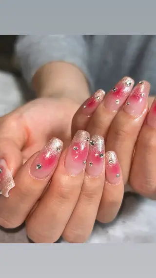 ネイル Prettiest nailのネイルデザイン