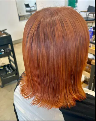 ミディアム 根岸 麻菜のヘアスタイル