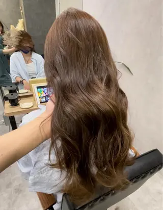 セミロング カラー いなみね はるきのヘアスタイル