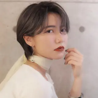 ショート ブリーチカラー特化 碇　英朗のヘアスタイル