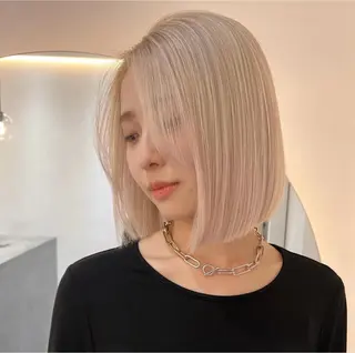 ショート カラー nok所属・レイヤー/ベージュ/ どますず🌺のヘアスタイル