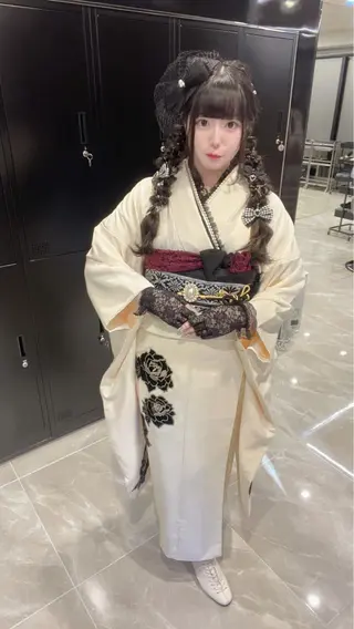 ロング ヘアアレンジ ウスイマイコ カット/ケアカラーのヘアスタイル