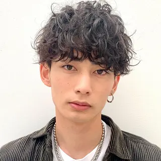 ショート カラー パーマ メンズ アイブロウ 丁寧なカウンセリング 🌿Chiemi🌿のヘアスタイル