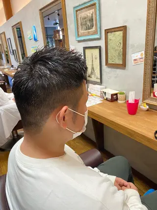 メンズ Salonde  COCO所属・メンズ専門美容師 RIOのヘアスタイル