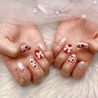 ミディアム パーツ全部¥110 サロンミミのネイルデザイン